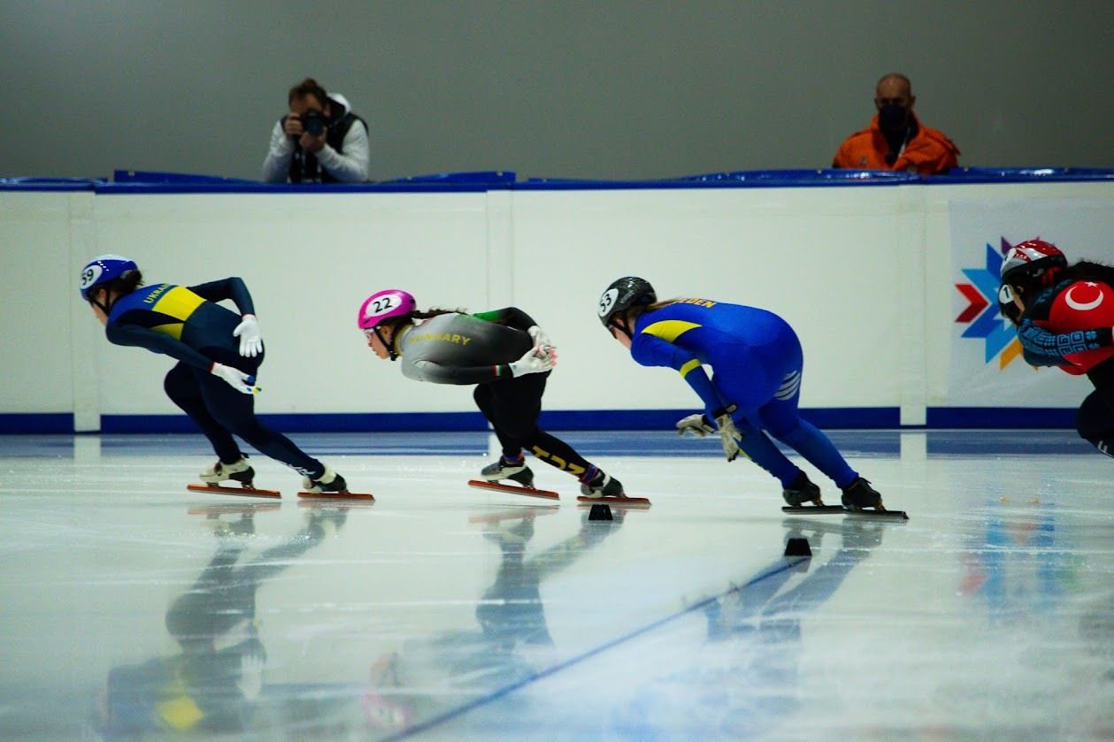 Short track 21.3.2022 Girls 1500 m (68).jpg