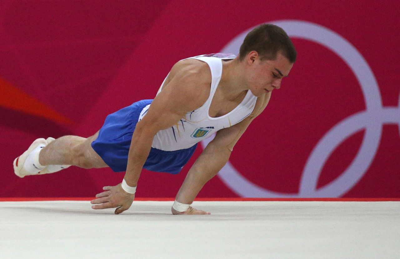 010812 ГИМНАСТИКА ВЕРНЯЕВ ОЛЕГ 12.jpg