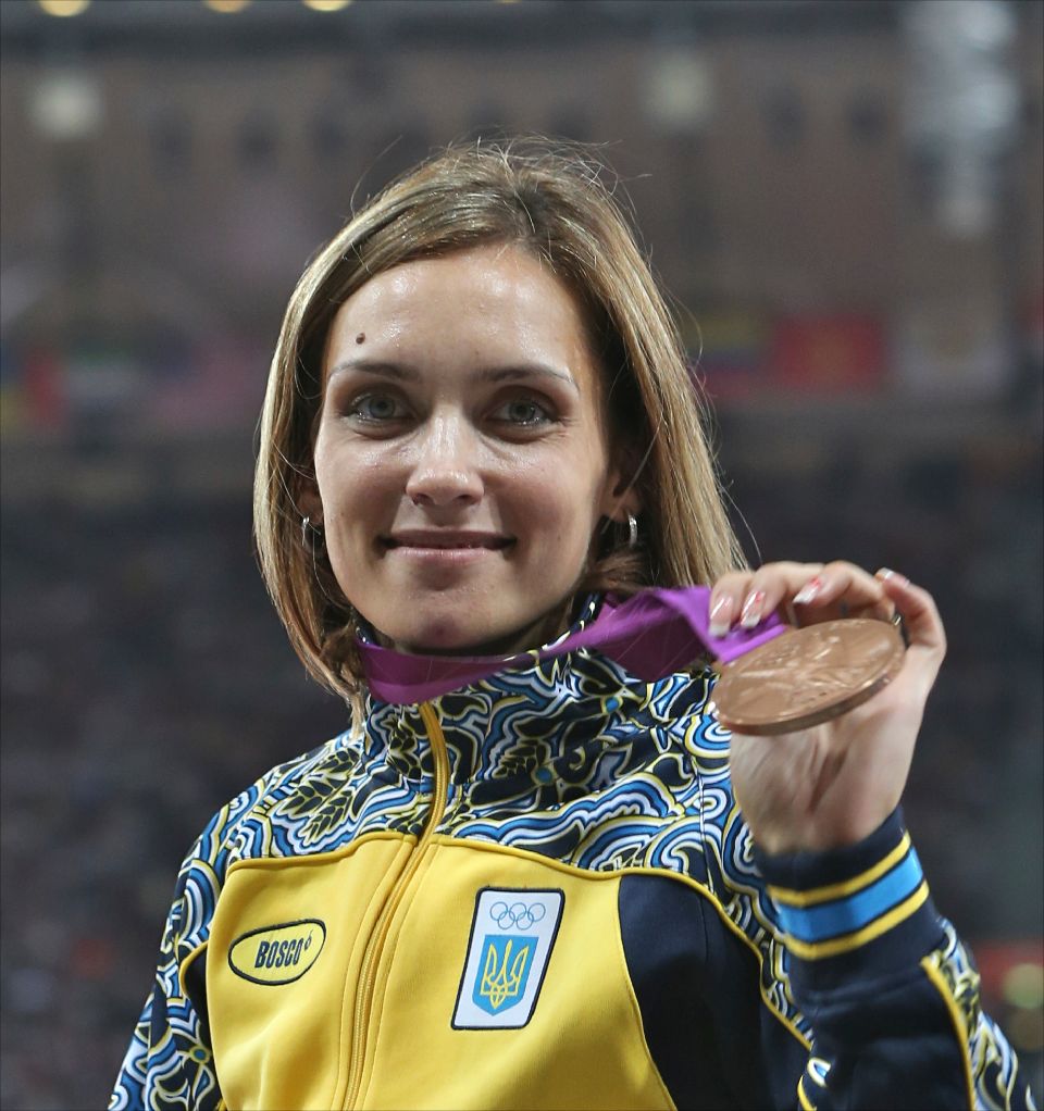 050812 ЛЕГКАЯ АТЛЕТИКА  САЛАДУХА ОЛЬГА ТРОЙНОЙ ПРЫЖОК БРОНЗА 2.jpg